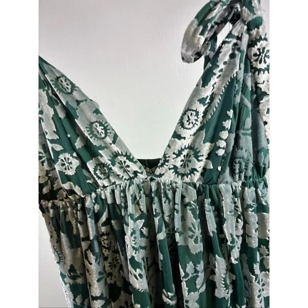 Intimately Free People NWT Floral Crushed Velvet Dress in Sage Size S